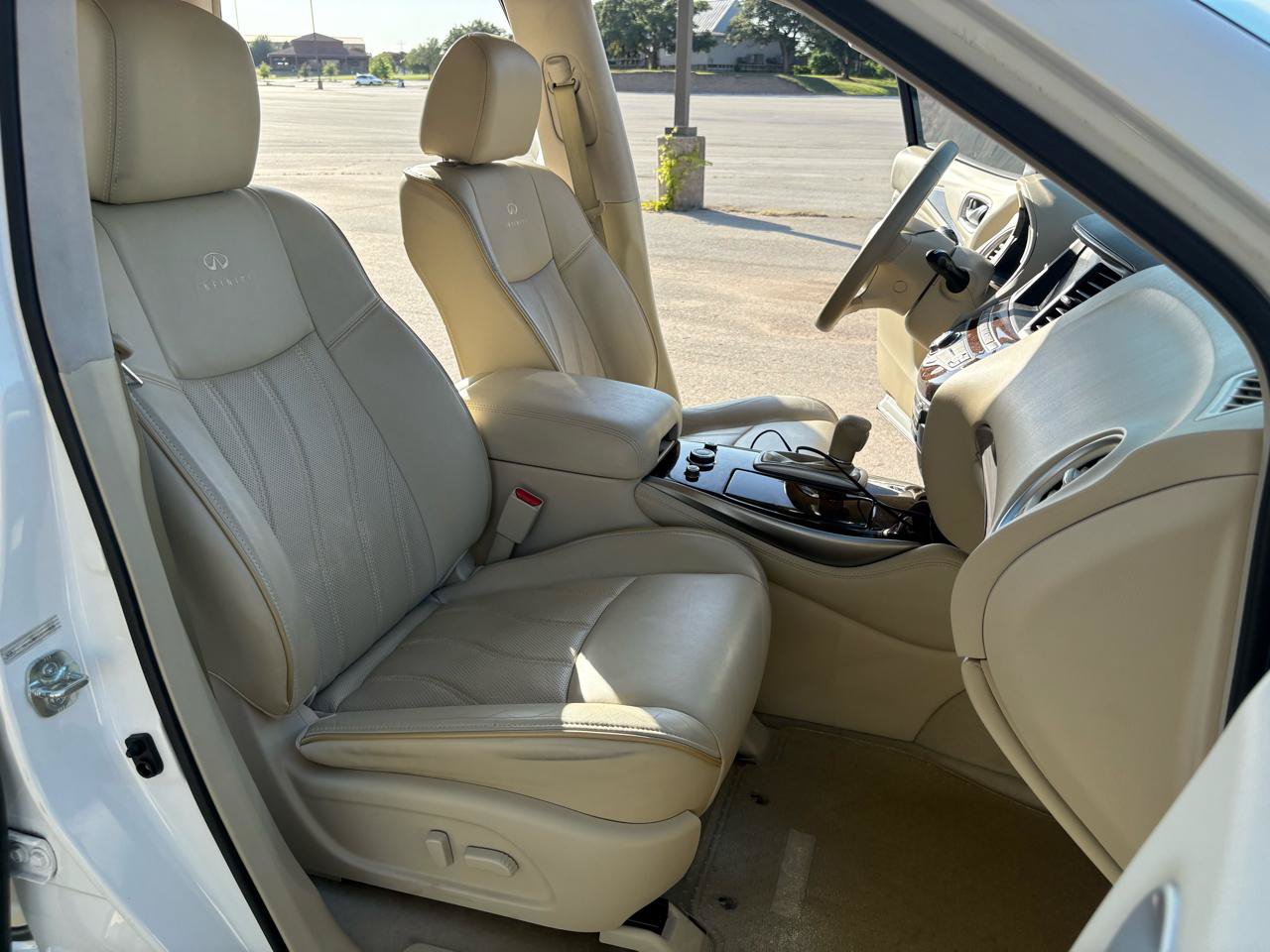 Used 2013 INFINITI JX35 AWD w/ Premium Pkg image 43