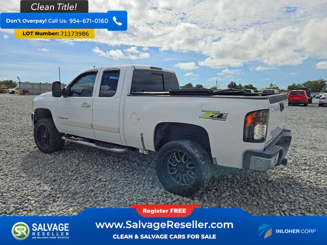 Used 2007 Chevrolet Silverado 2500 LTZ w/ Safety Package AWD/4WD image 3