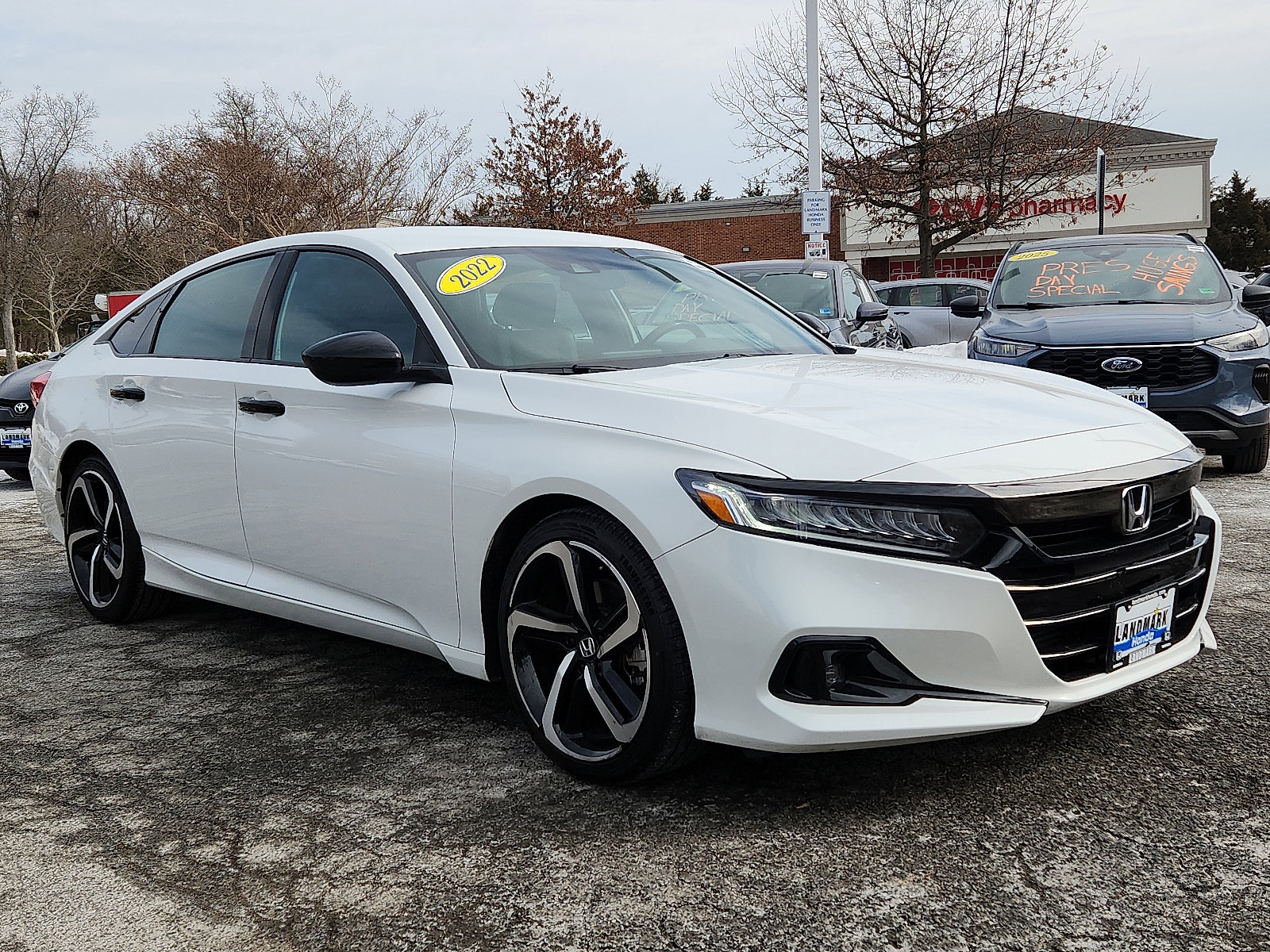 Used 2022 Honda Accord Sport image 3