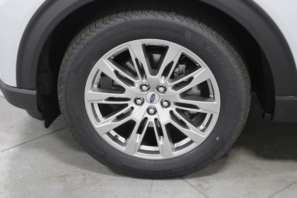 New 2026 Ford Explorer Platinum image 18