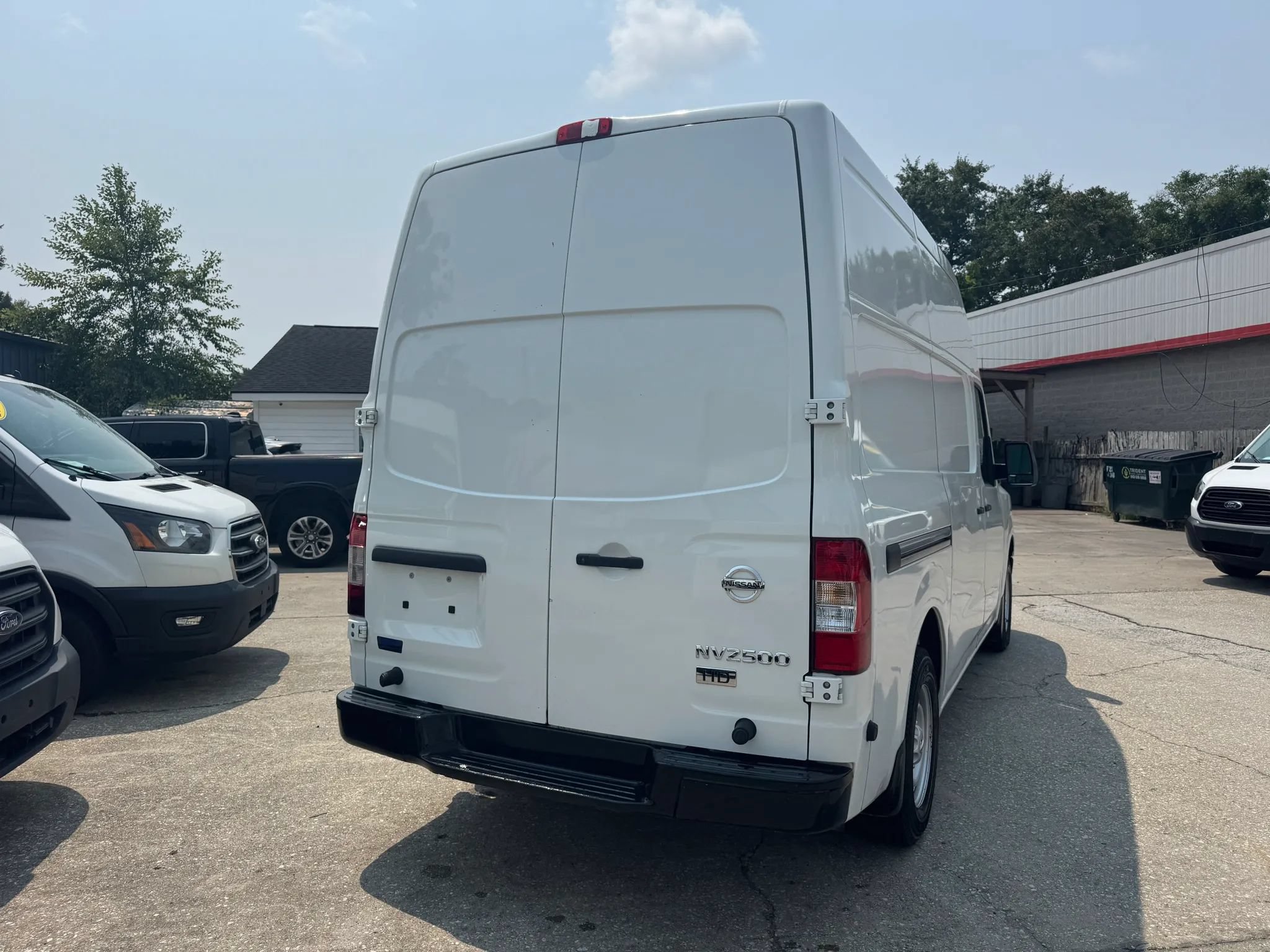 Used 2015 Nissan NV 2500 S w/ Power Package RWD image 9