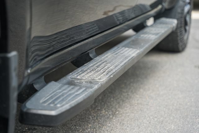 Used 2022 Chevrolet Silverado 1500 LT Trail Boss w/ LPO, Dark Essentials Package AWD/4WD image 18