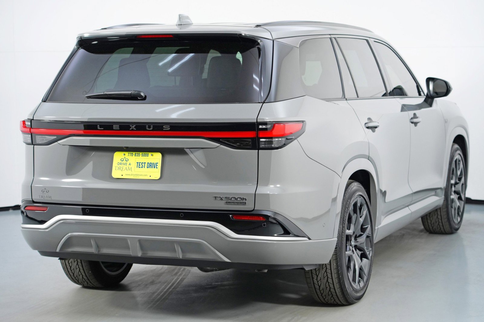 Used 2025 Lexus TX 500h AWD w/ Technology Package image 53