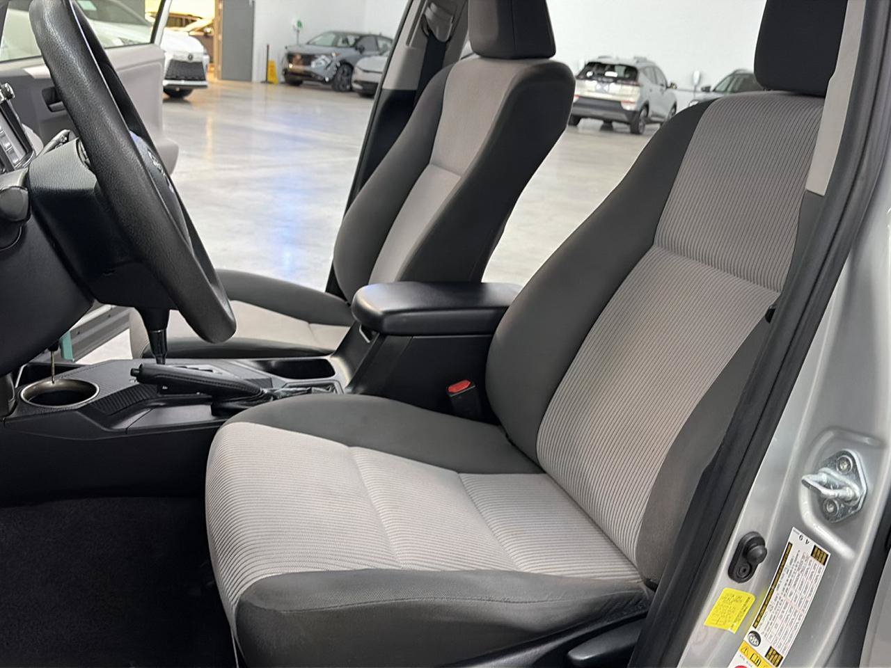 Used 2013 Toyota RAV4 LE FWD image 21
