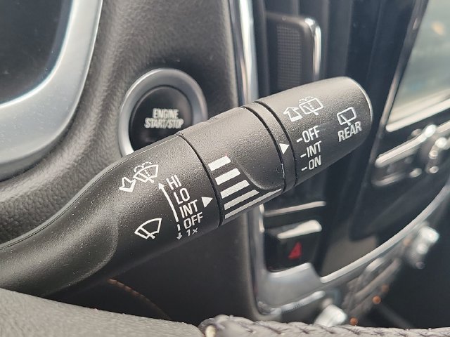 Used 2019 Chevrolet Traverse LT FWD image 14