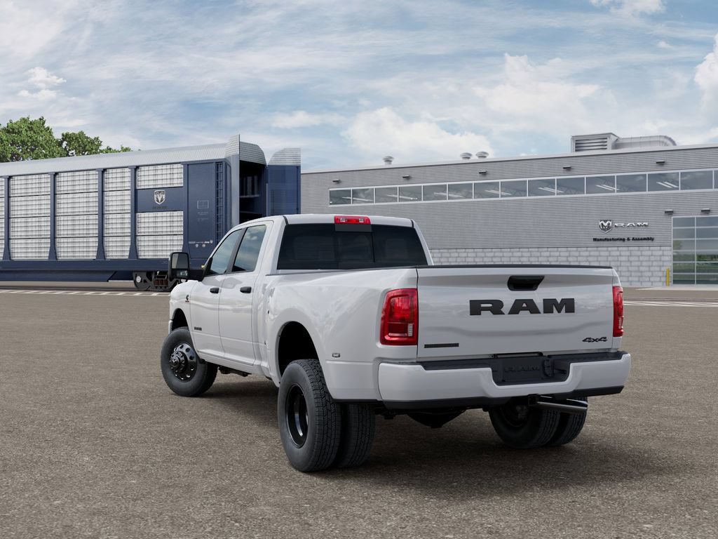 New 2026 RAM 3500 Big Horn AWD/4WD image 4