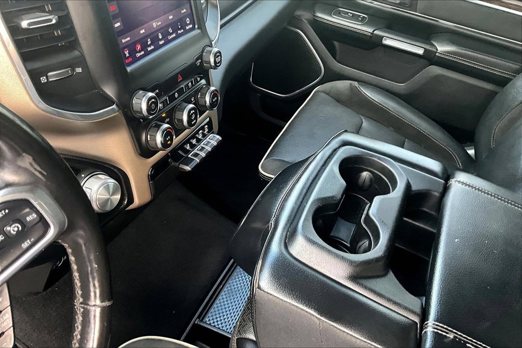 Used 2019 RAM 1500 Laramie AWD/4WD image 14