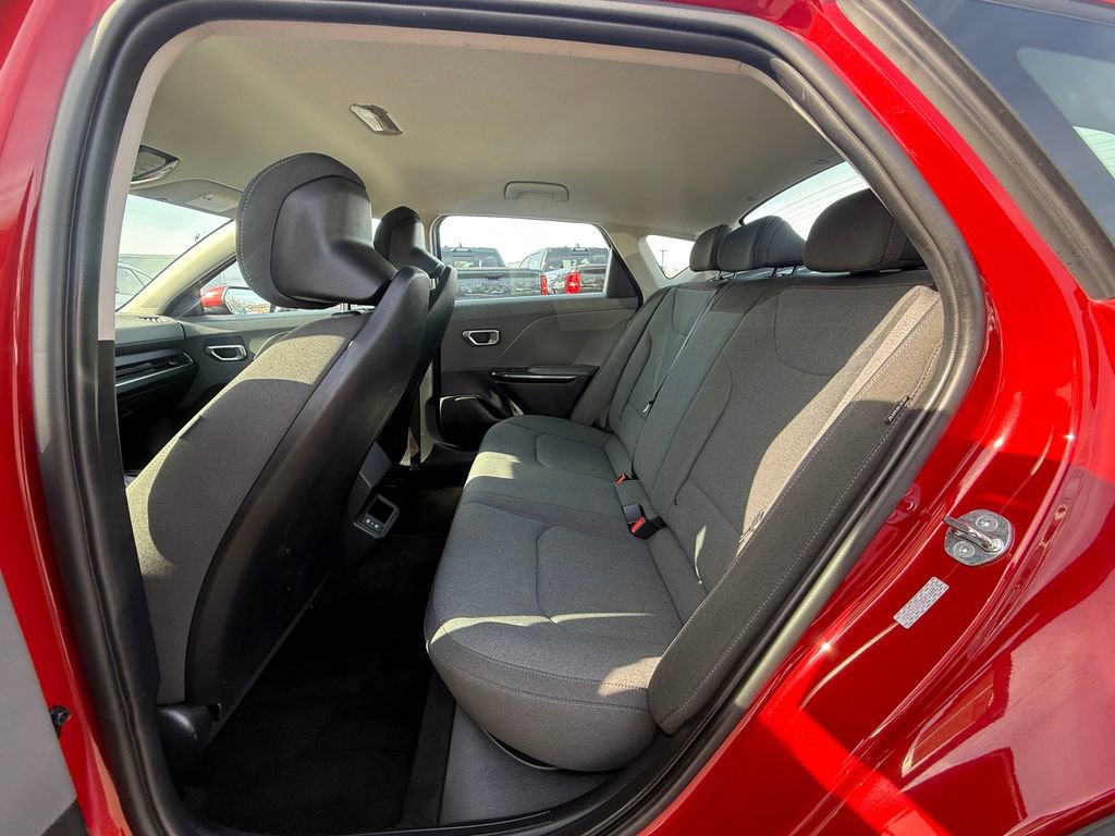 Used 2025 Kia K4 LXS image 17