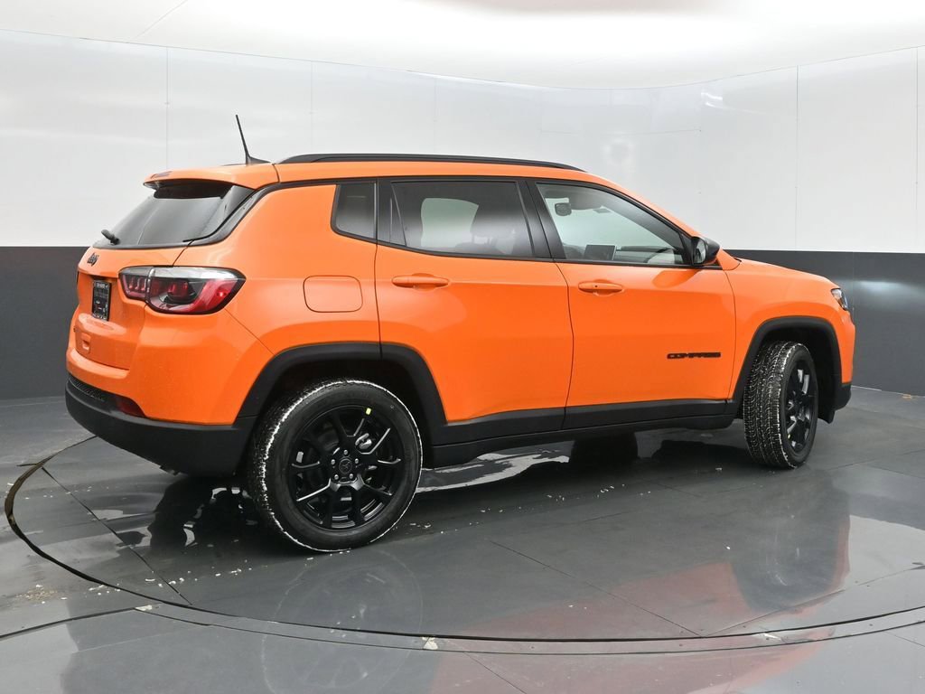 New 2026 Jeep Compass Latitude image 7