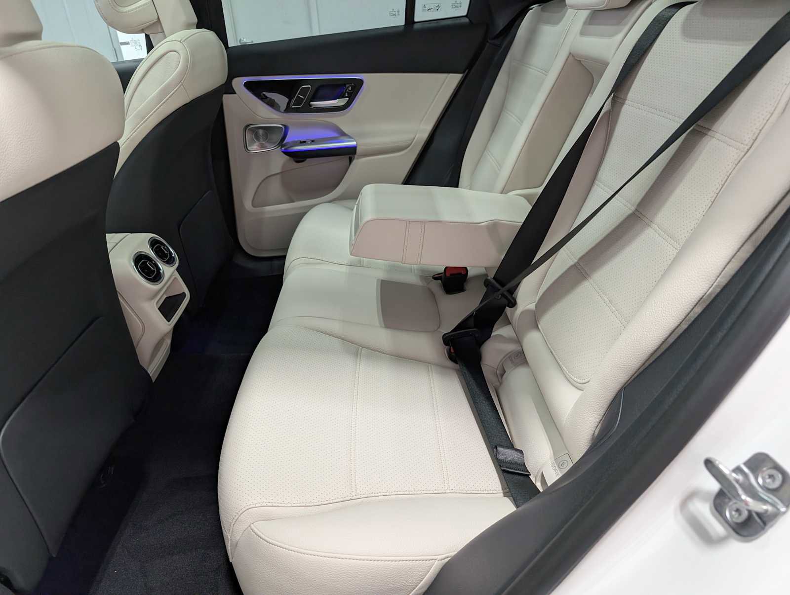 New 2026 Mercedes-Benz GLC 300 4MATIC image 21