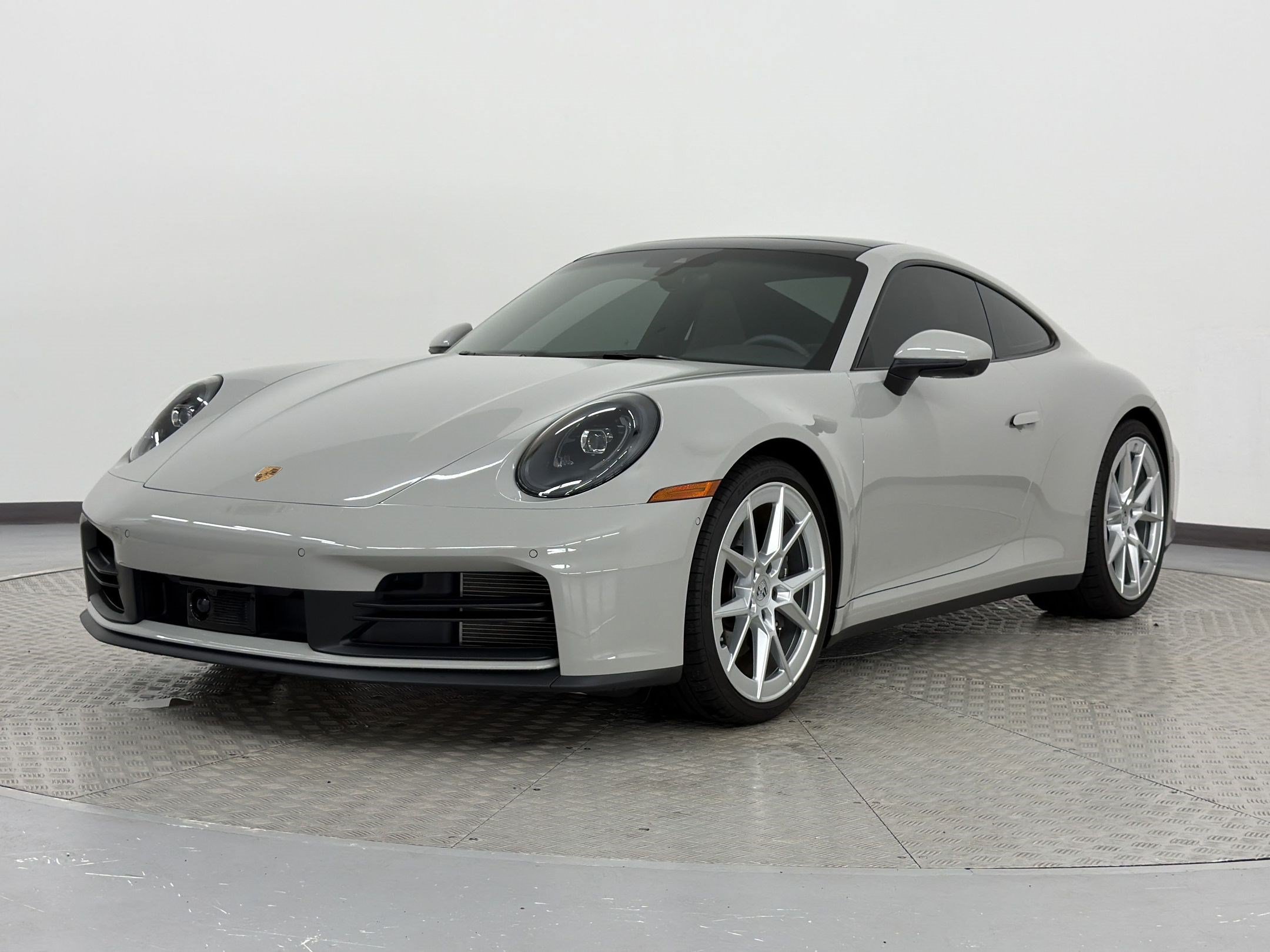 Certified 2025 Porsche 911 Carrera RWD image 1