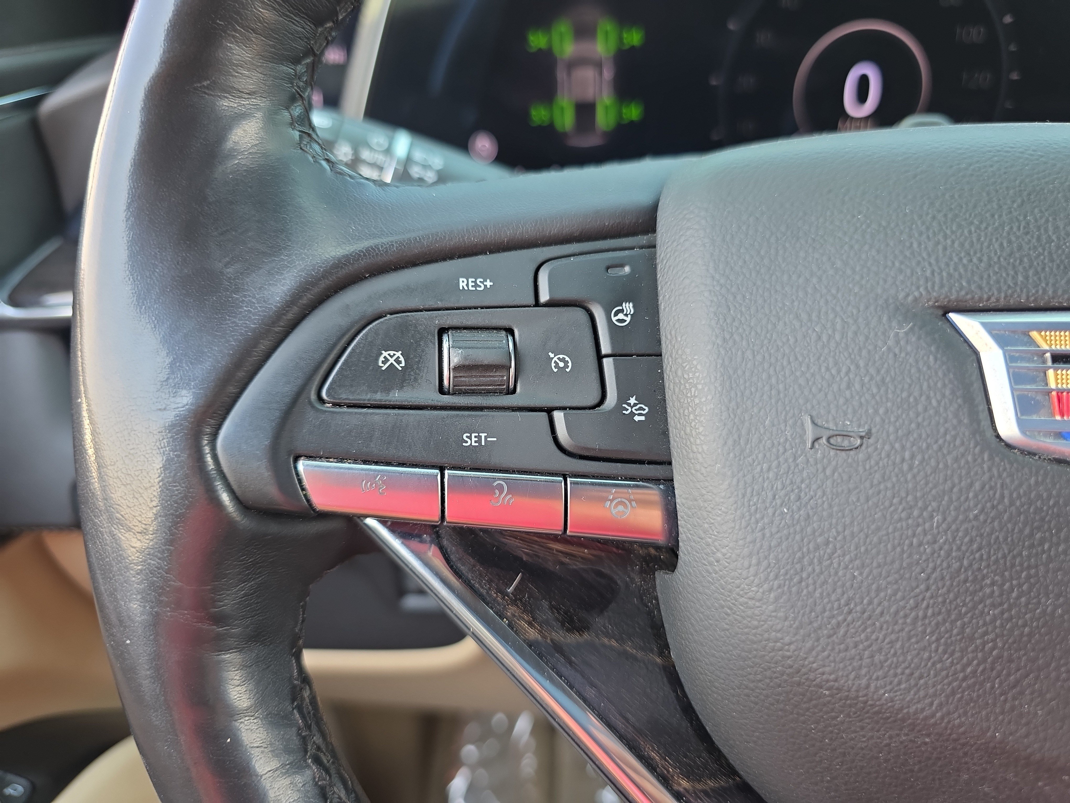 Used 2023 Cadillac Escalade Premium Luxury AWD/4WD image 22