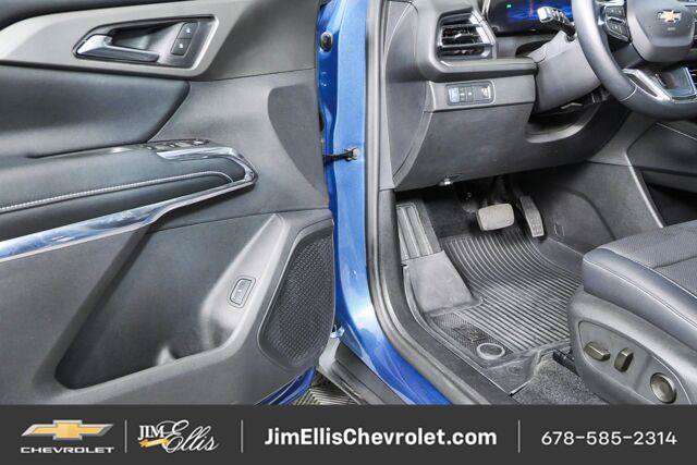 Used 2026 Chevrolet Traverse LT w/ Sun and Wheel Package FWD image 7