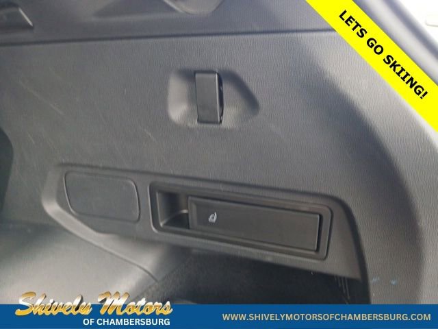 Used 2020 Volkswagen Tiguan SE R-Line w/ 3rd Row Seat Package image 12