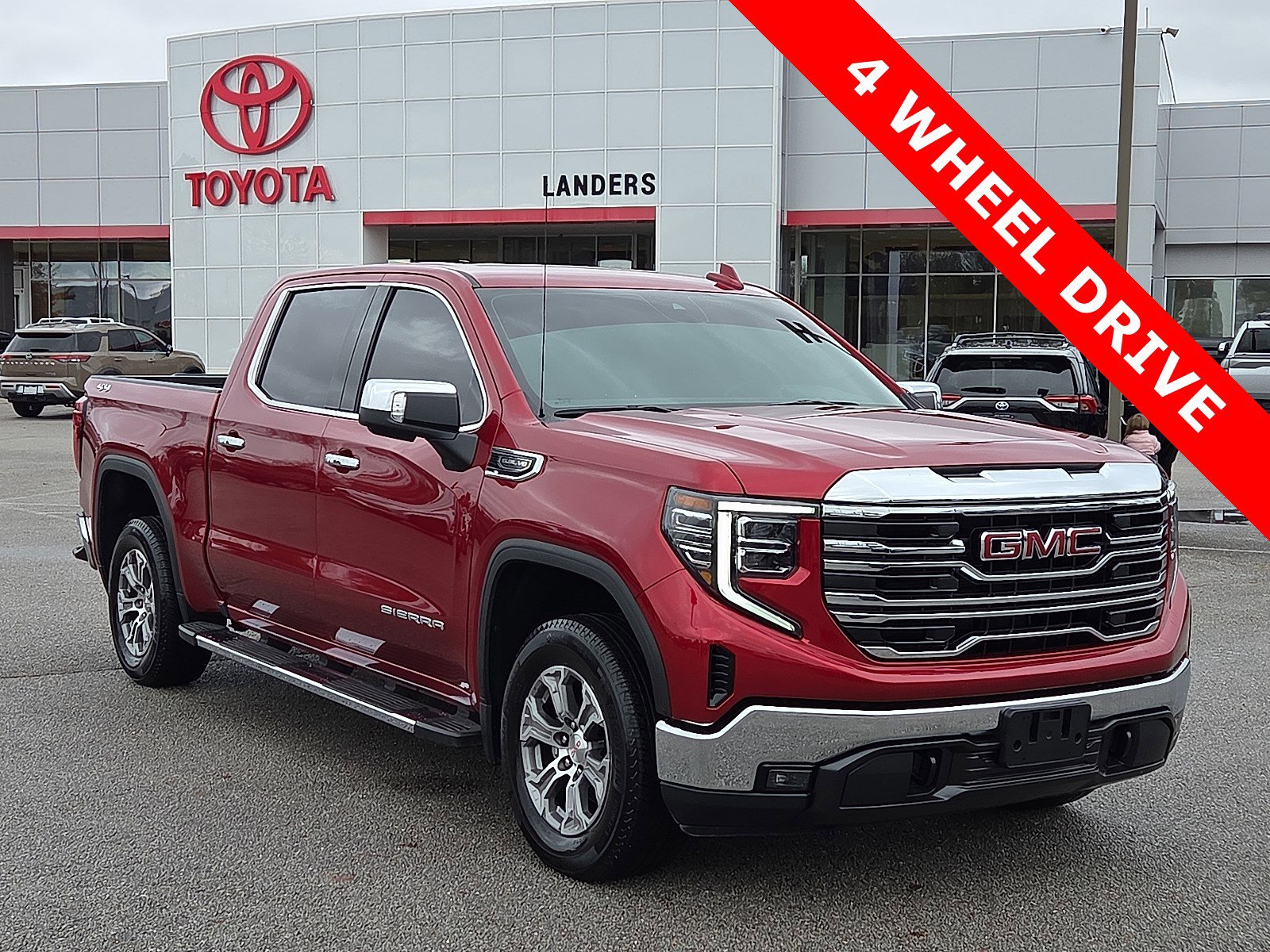 Used 2024 GMC Sierra 1500 SLT w/ SLT Convenience Package image 1