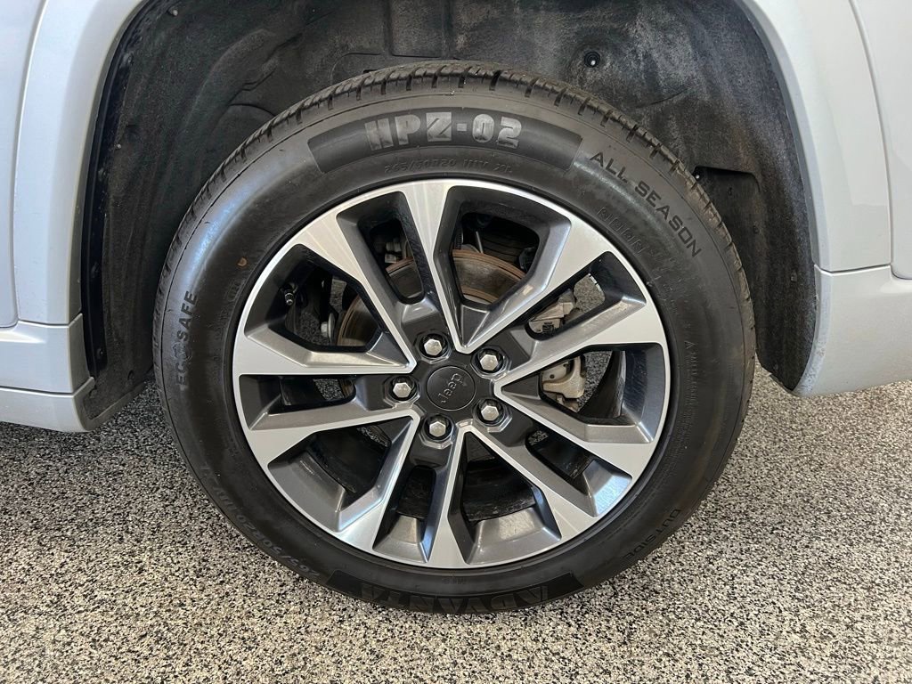 Used 2024 Jeep Grand Cherokee Overland image 22