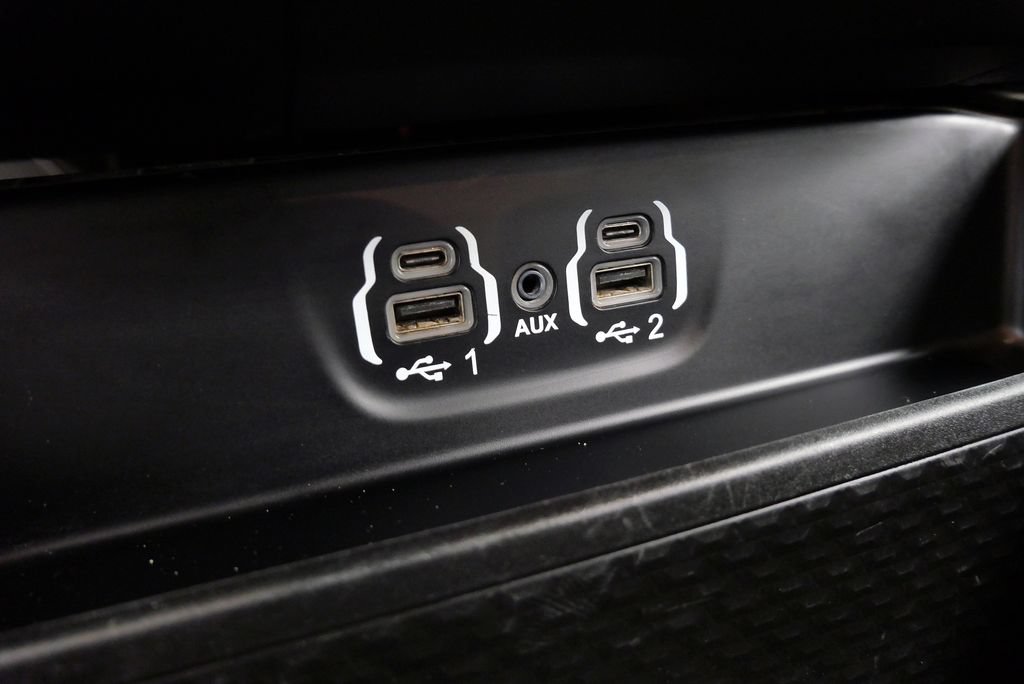Used 2024 RAM 2500 Big Horn w/ Off Road Package AWD/4WD image 29