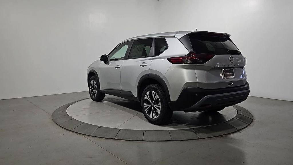 Certified 2023 Nissan Rogue SV FWD image 3
