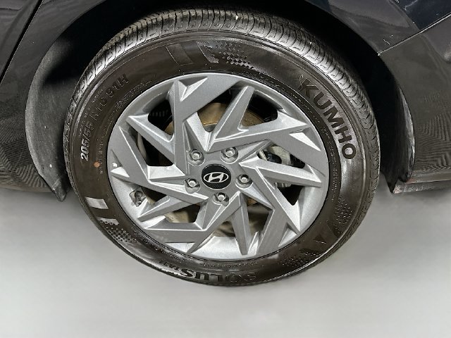 Used 2026 Hyundai Elantra Hybrid FWD image 29