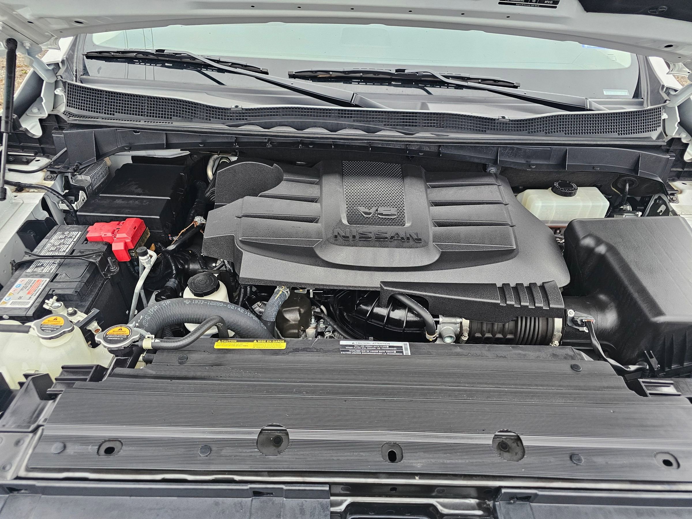 Used 2024 Nissan Titan SV w/ Accessory Utility Package image 3