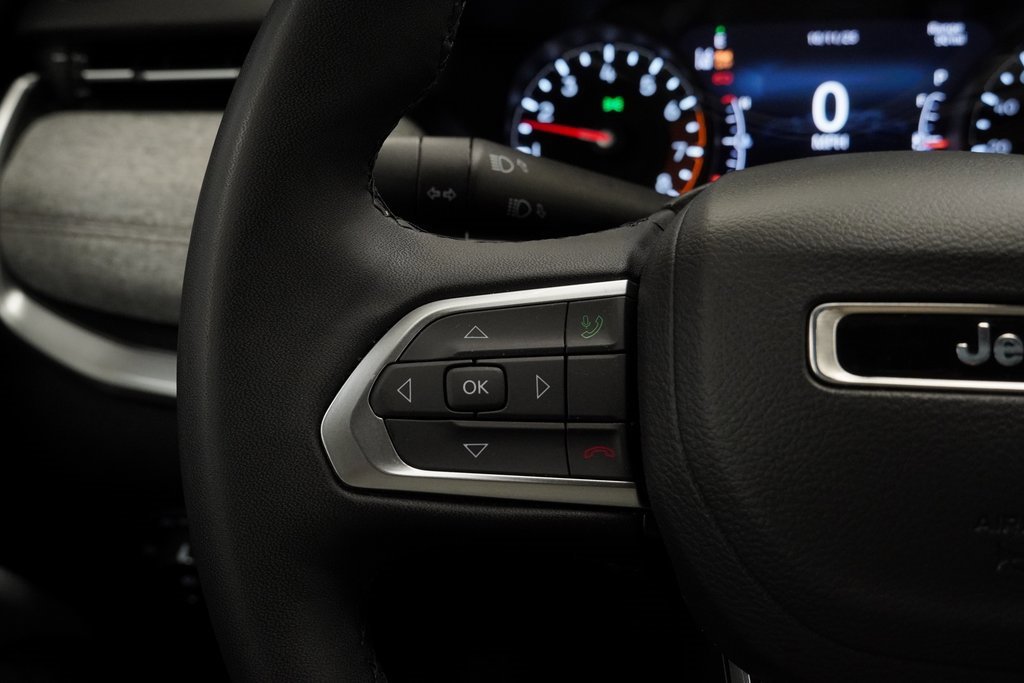 Certified 2024 Jeep Compass Latitude image 38