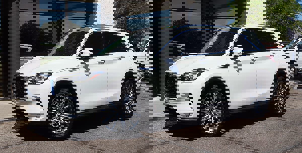 Used 2021 INFINITI QX50 Sensory w/ Cargo Package image 3