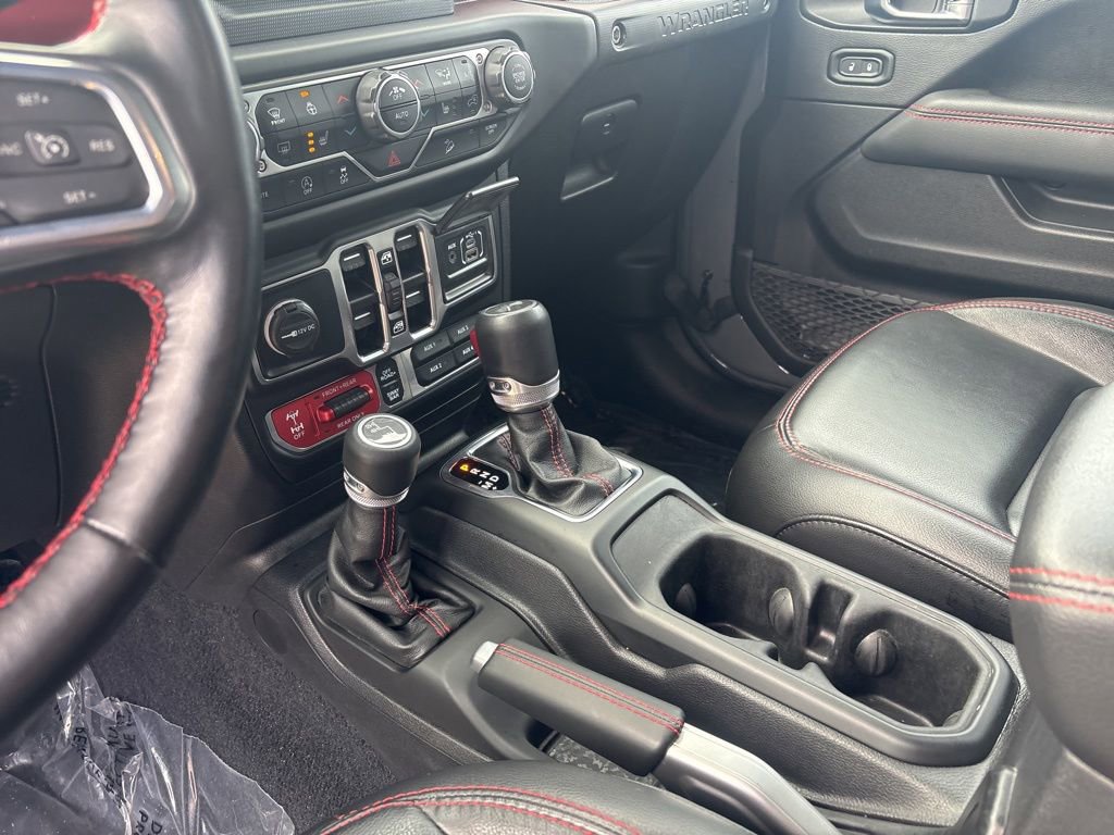Used 2021 Jeep Wrangler Unlimited Rubicon w/ LED Lighting Group AWD/4WD image 24