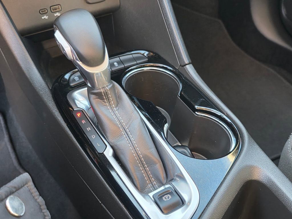 Used 2024 Buick Encore GX Sport Touring image 25