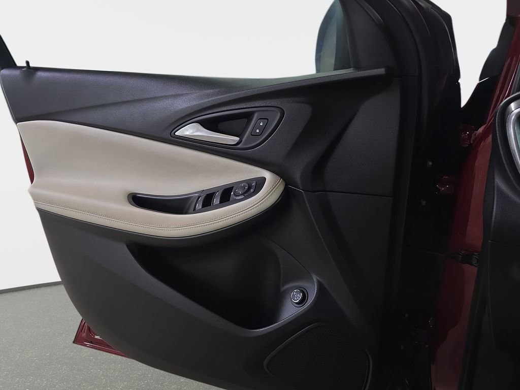 Used 2024 Buick Encore GX Preferred w/ Advanced Technology Package image 27