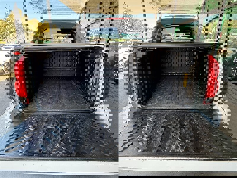 Used 2002 Chevrolet Avalanche 2WD image 31