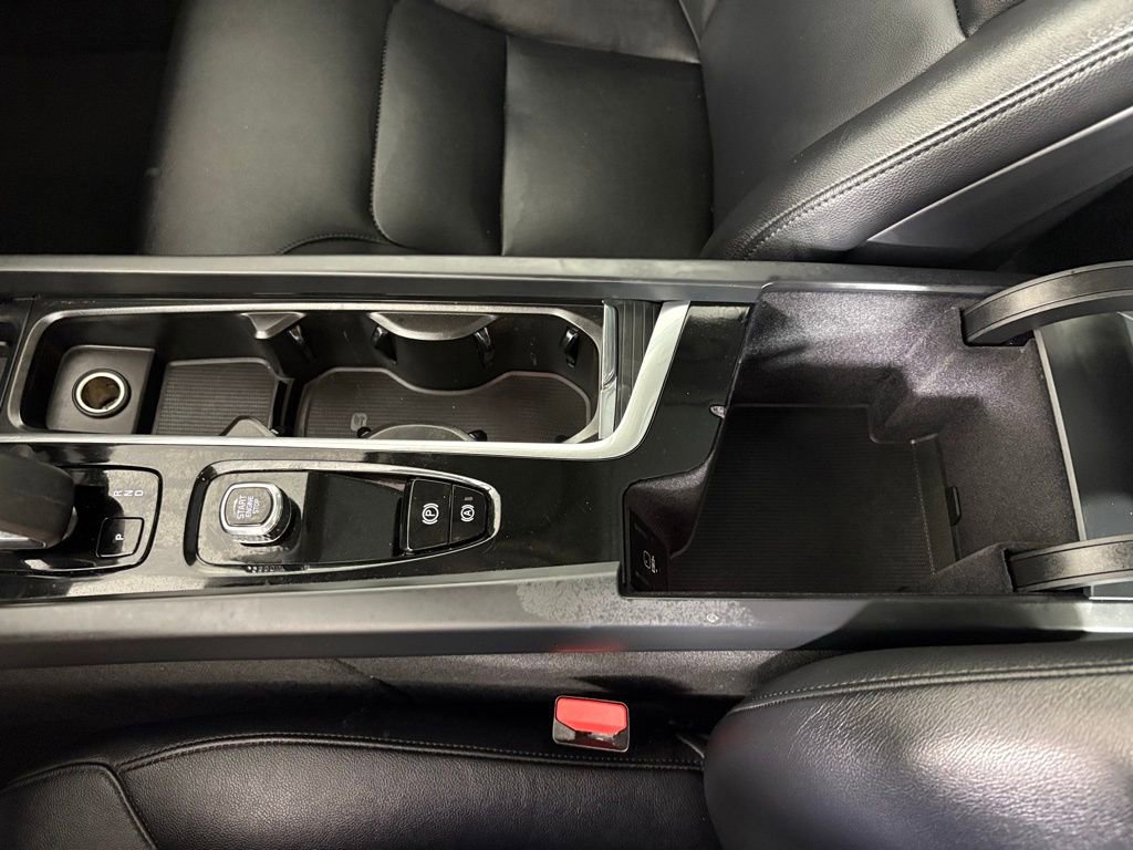 Used 2024 Volvo S60 B5 Core image 30