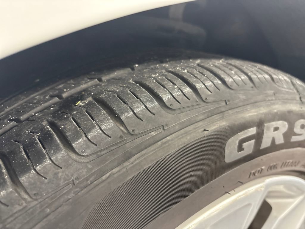 Used 2023 Chevrolet Malibu LT image 32