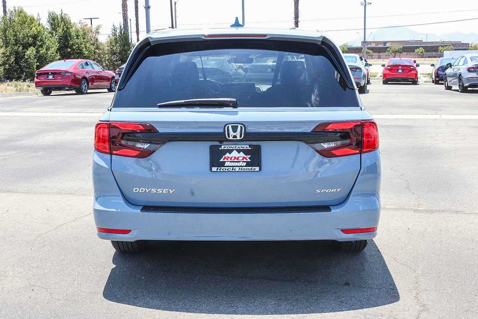 Used 2024 Honda Odyssey Sport image 7