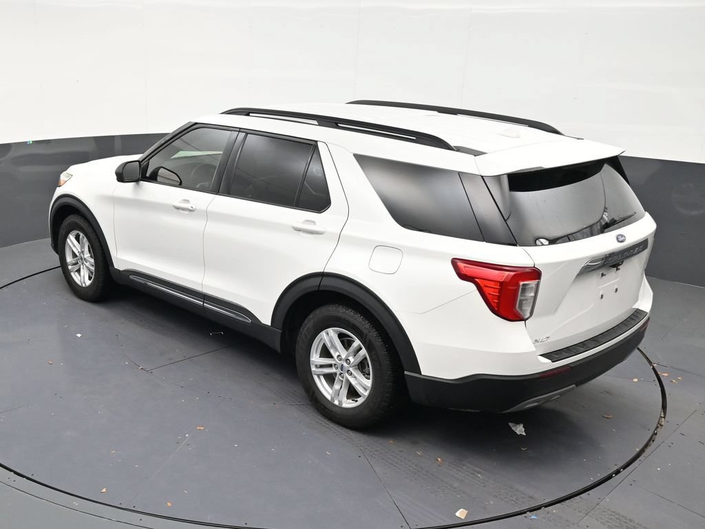 Used 2023 Ford Explorer XLT w/ Equipment Group 202A RWD image 14