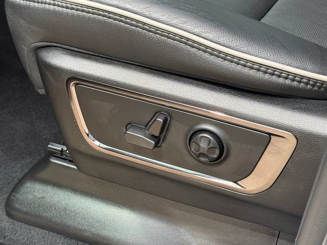 Used 2025 RAM 1500 Limited w/ Off Road Group AWD/4WD image 30