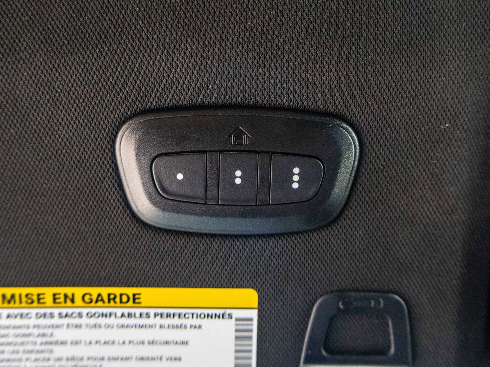 Used 2022 Jeep Grand Cherokee L Overland w/ Luxury Tech Group IV RWD image 54