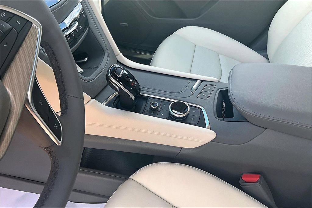 New 2026 Cadillac XT5 Premium Luxury w/ Driver Assist Package FWD image 8