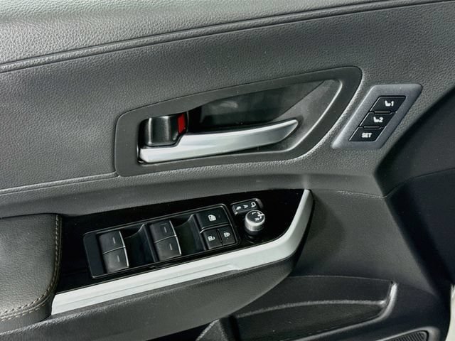 Certified 2026 Toyota Sienna Limited FWD image 19