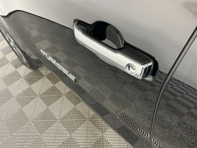 Used 2024 Toyota Tundra Limited image 13