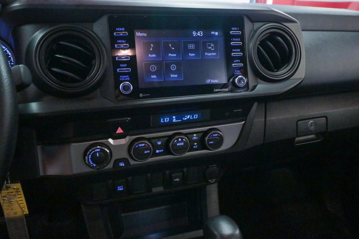 Used 2023 Toyota Tacoma SR AWD/4WD image 17