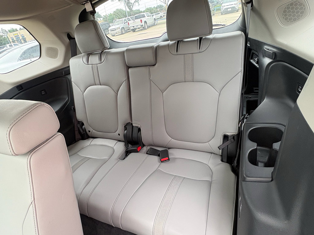 Certified 2023 Honda Pilot Touring image 30