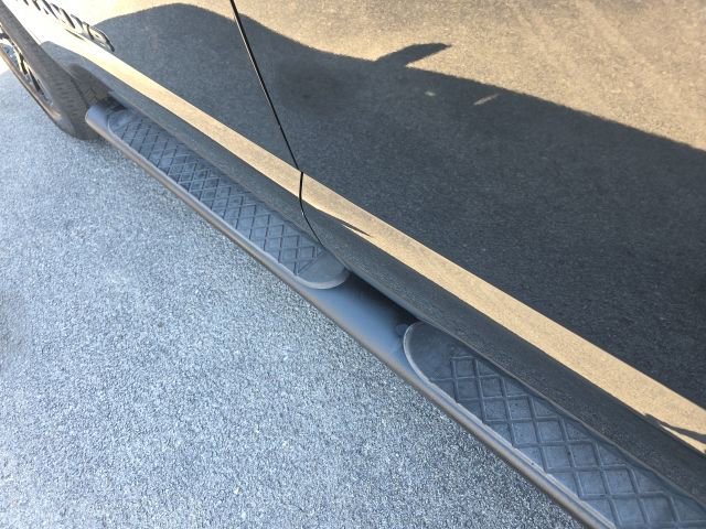 Used 2019 Nissan Titan SV w/ SV Convenience Package image 8