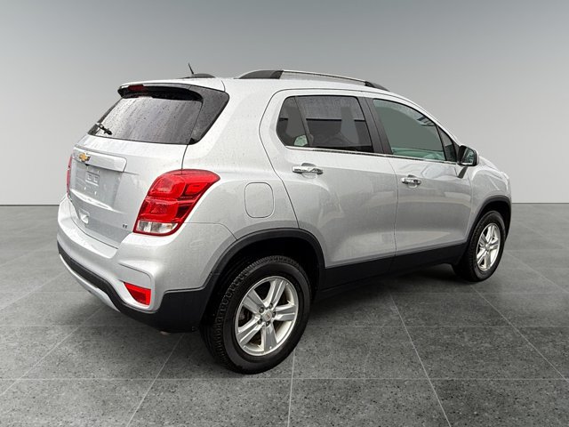 Certified 2020 Chevrolet Trax LT w/ LT Convenience Package AWD/4WD image 6
