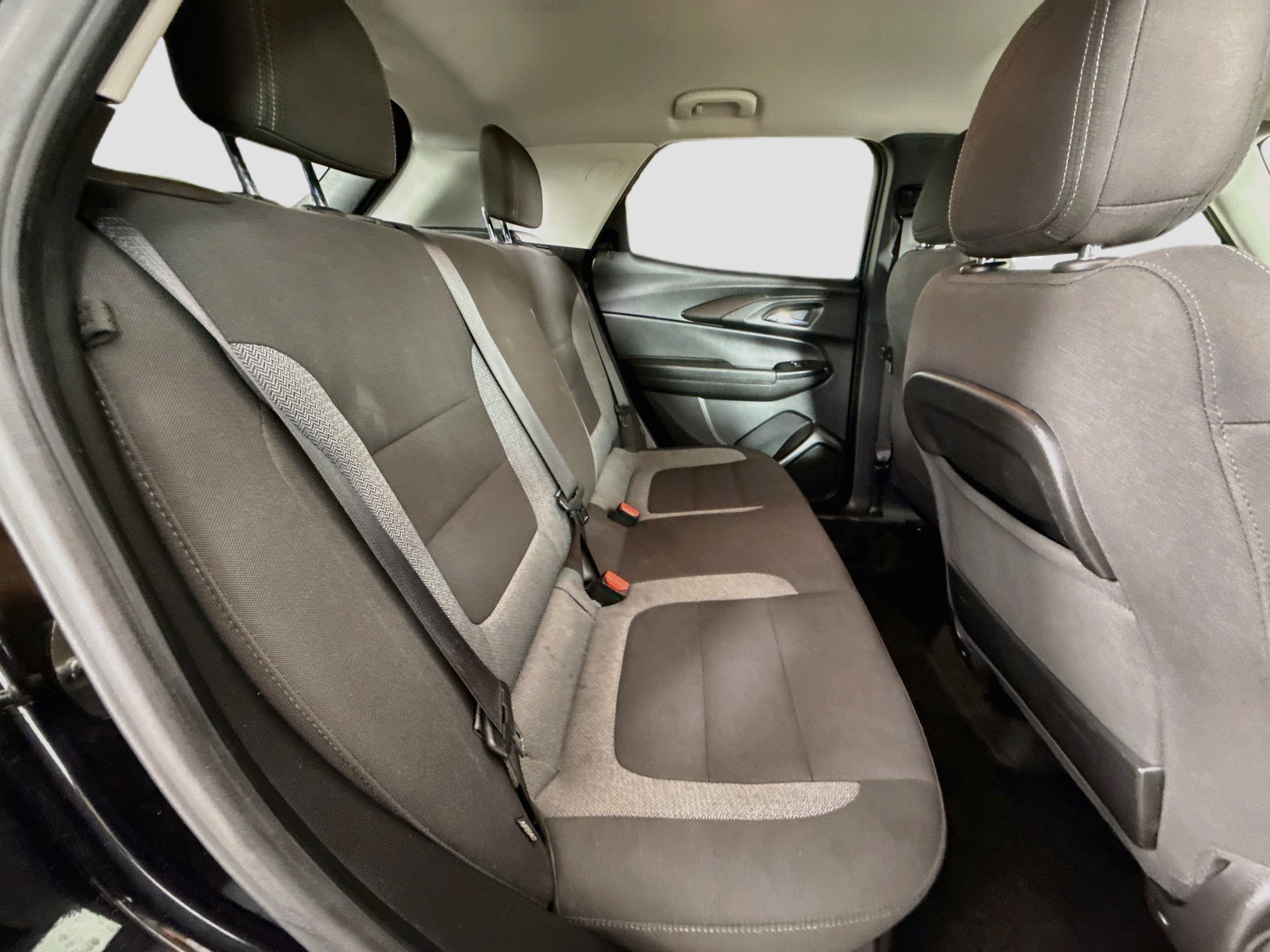 Used 2021 Chevrolet TrailBlazer LT w/ Driver Confidence Package FWD image 28