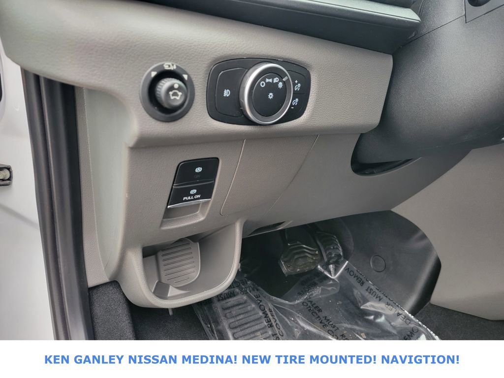 Used 2023 Ford Transit 350 XLT image 33