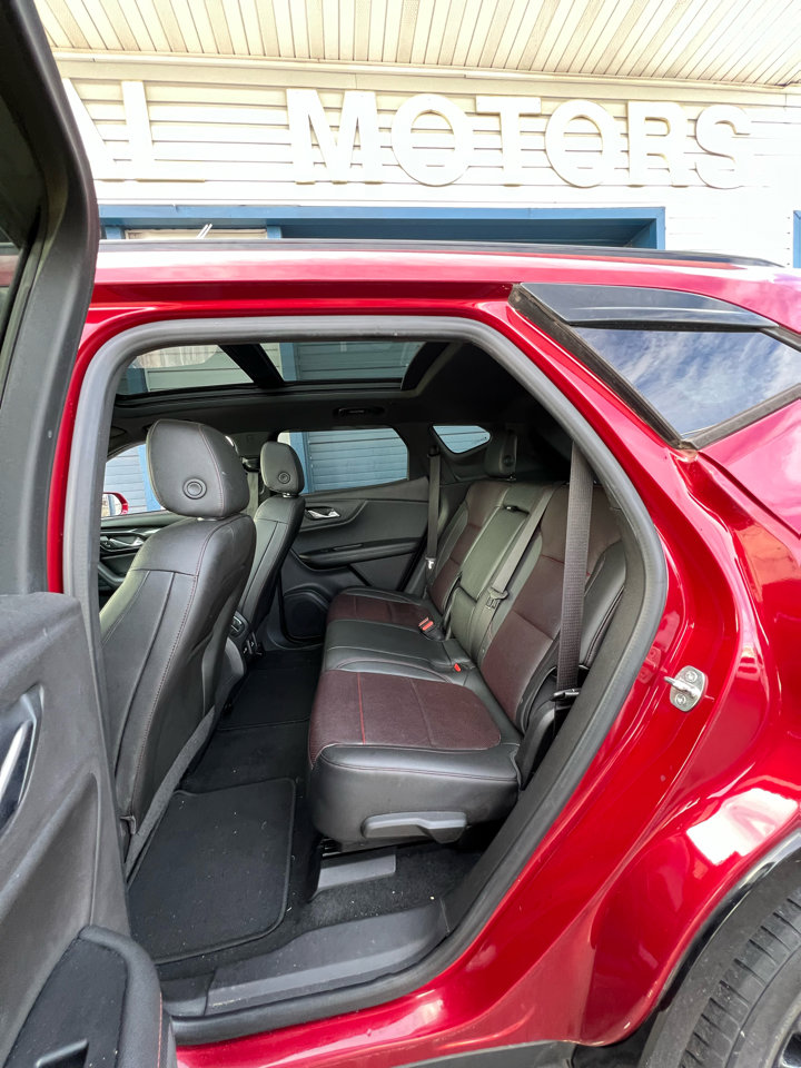 Used 2019 Chevrolet Blazer RS w/ Sun and Wheels Package image 9