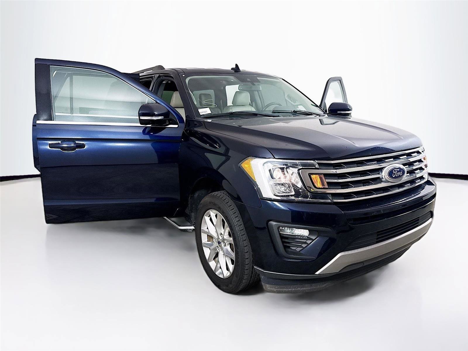 Used 2021 Ford Expedition Max XLT image 13