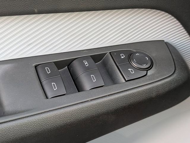 New 2027 Chevrolet Bolt LT w/ Comfort Package FWD image 20
