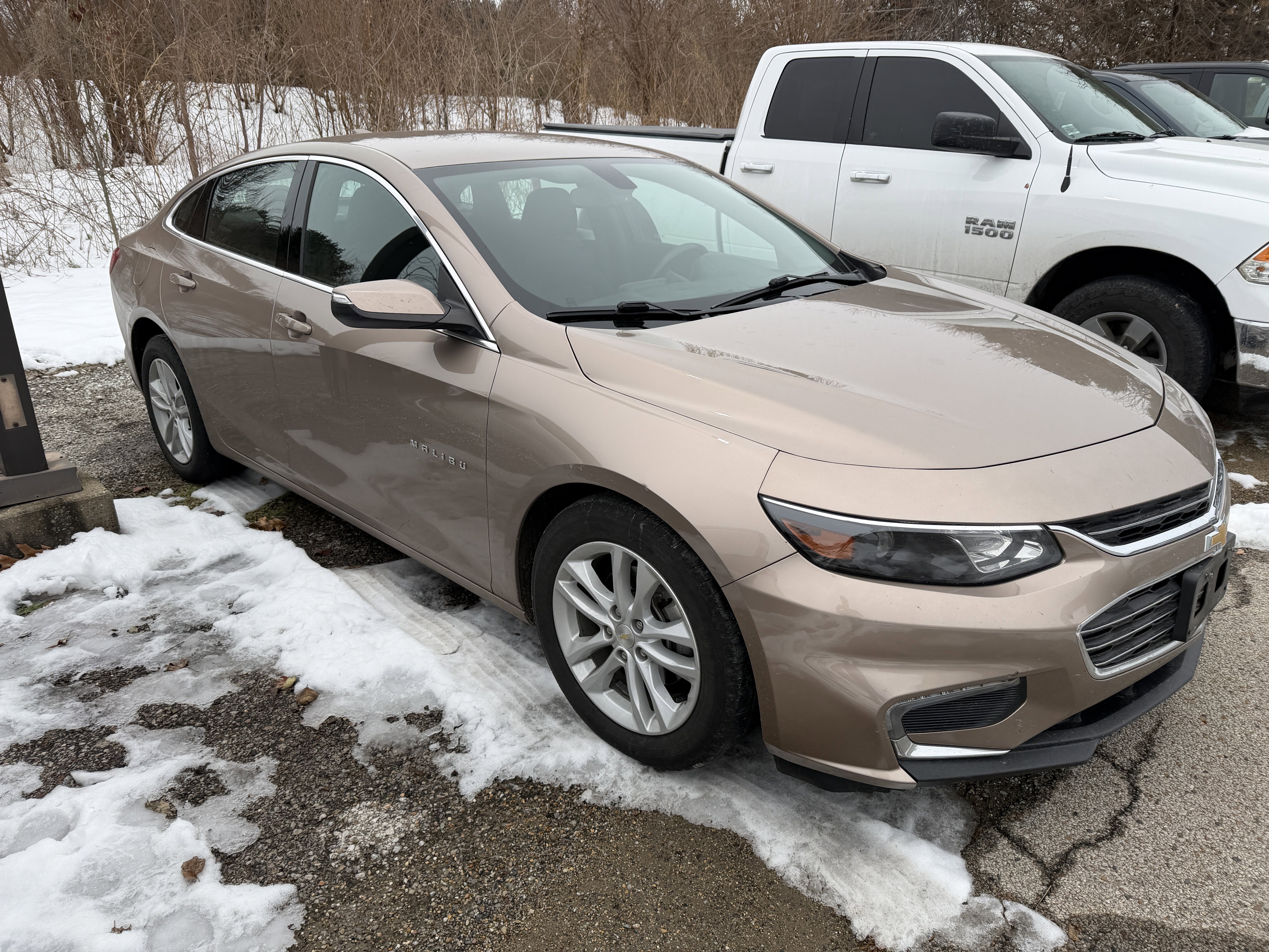 Used 2018 Chevrolet Malibu LT image 4