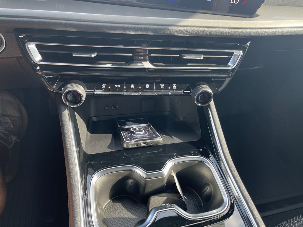 New 2026 Chevrolet Traverse LT w/ Driver Confidence Package image 31